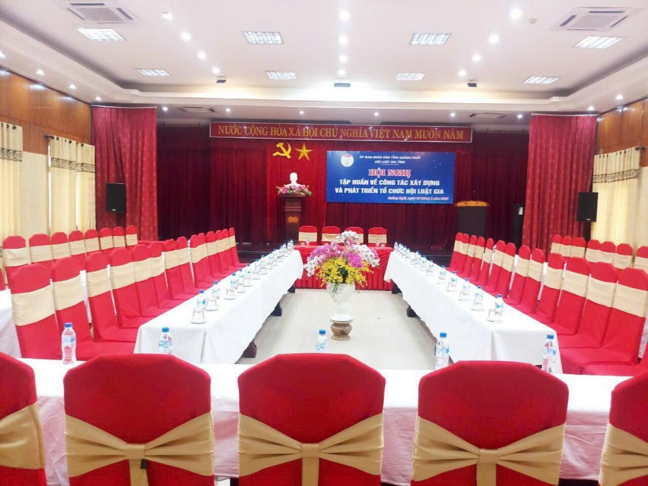 Hung Vuong Hotel Quảng Ngãi Exterior foto