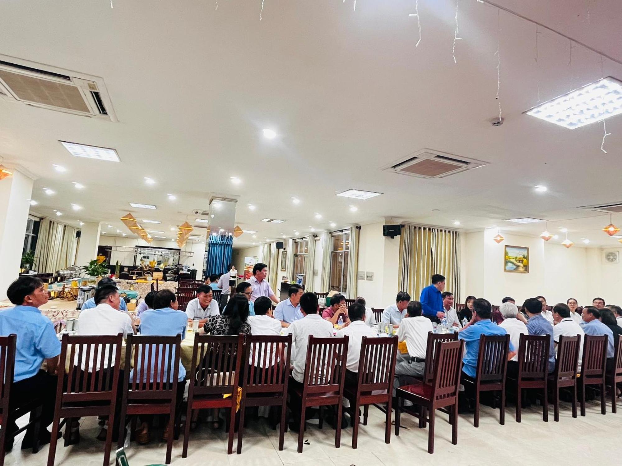 Hung Vuong Hotel Quảng Ngãi Exterior foto